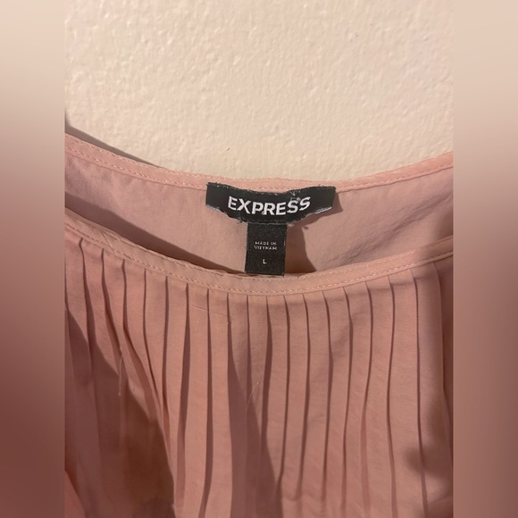 Express Blush Pink Spaghetti Strapped Tiered Pleated Satiny Babydoll Crop Top - Picture 3 of 4